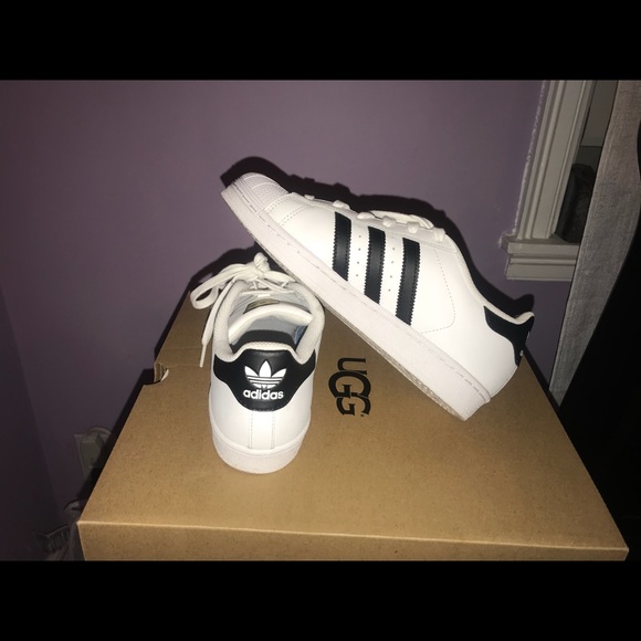 Adidas shell tops - Picture 3 of 3